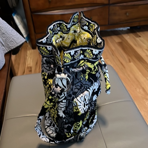 Vera Bradley purse. Baroque fabric. Bucket style. Looks brand new. - Picture 4 of 6